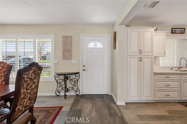 1044 Meadowview Court, Corona, CA 92878