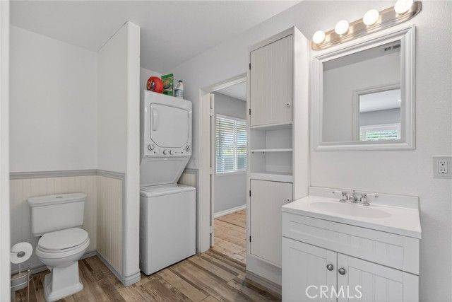 1044 Meadowview Court, Corona, CA 92878