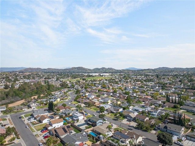 1044 Meadowview Court, Corona, CA 92878