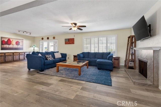 1044 Meadowview Court, Corona, CA 92878