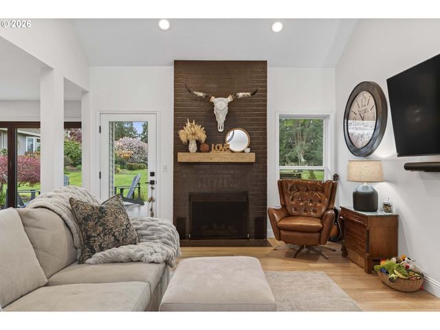 20390 Nw QUAIL HOLLOW Dr, Portland, OR 97229