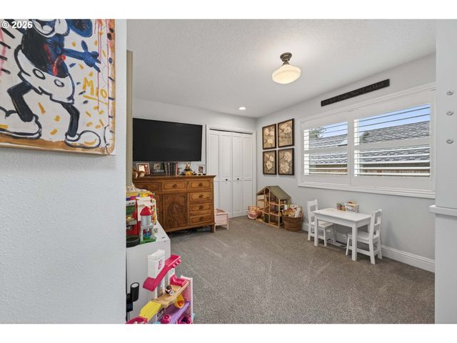 20390 Nw QUAIL HOLLOW Dr, Portland, OR 97229