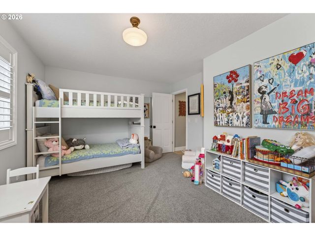 20390 Nw QUAIL HOLLOW Dr, Portland, OR 97229