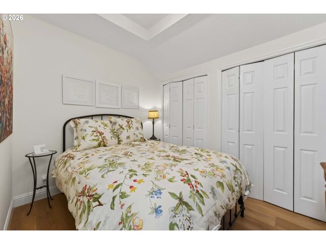 20390 Nw QUAIL HOLLOW Dr, Portland, OR 97229