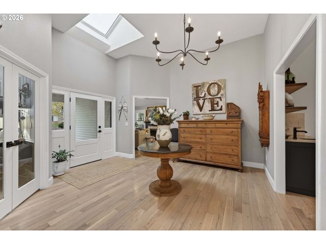 20390 Nw QUAIL HOLLOW Dr, Portland, OR 97229