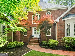 895 Waddington Court, Sandy Springs, GA 30350