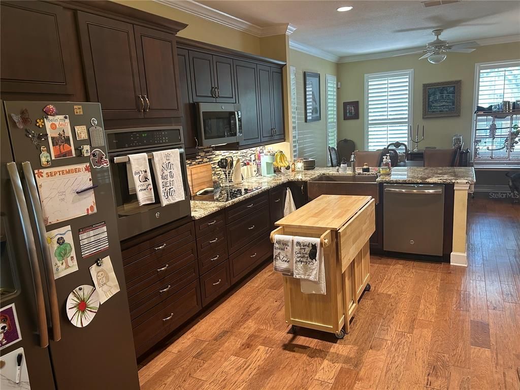 Image 4 of property listing at 344 N FOREST AVENUE, Orlando, FL 32803