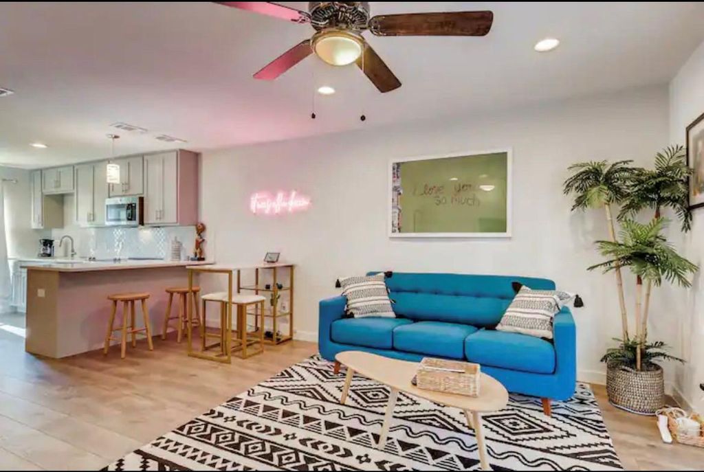 3810 Southway DR 102, Austin, TX 78704