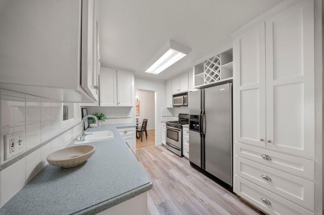 709 Enslen Ave, Modesto, CA 95354