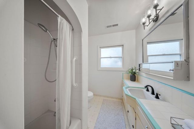 709 Enslen Ave, Modesto, CA 95354