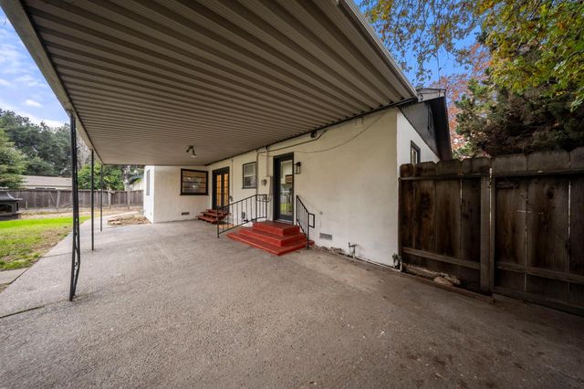 709 Enslen Ave, Modesto, CA 95354