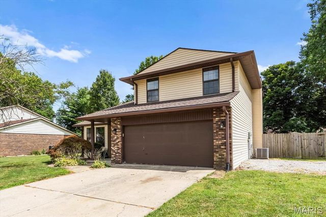 316 Arbor Drive, Swansea, IL 62226
