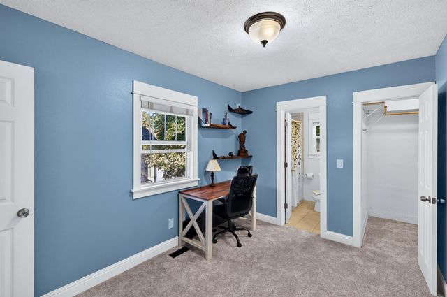 745 S Hatch St, Spokane, WA 99202