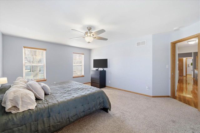 1418 Center STREET, Hartford, WI 53027