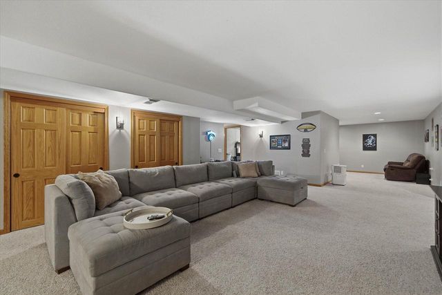 1418 Center STREET, Hartford, WI 53027