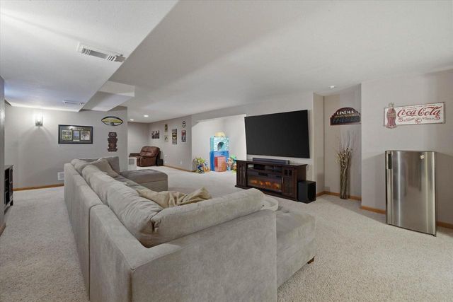1418 Center STREET, Hartford, WI 53027