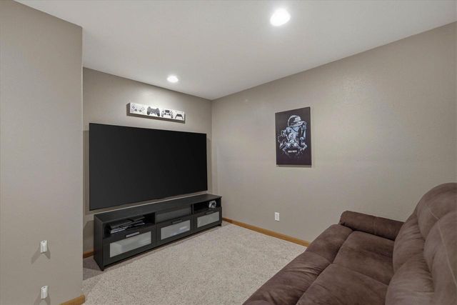 1418 Center STREET, Hartford, WI 53027