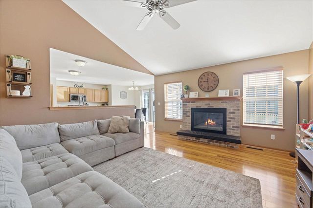 1418 Center STREET, Hartford, WI 53027