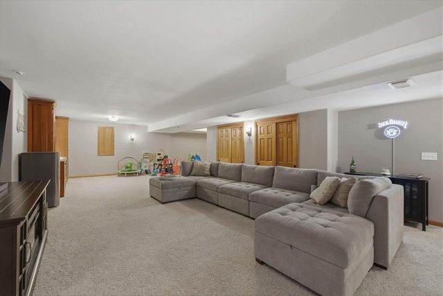 1418 Center STREET, Hartford, WI 53027