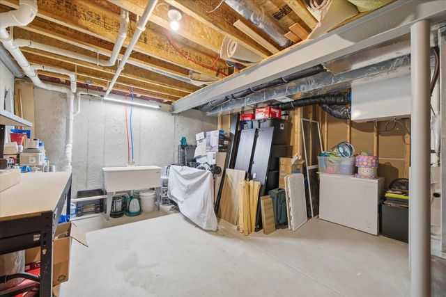 1418 Center STREET, Hartford, WI 53027