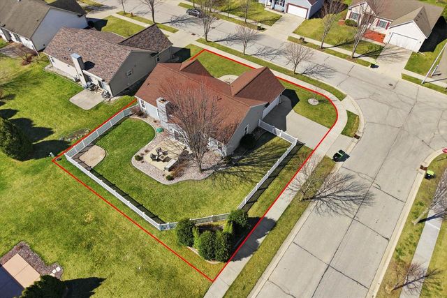 1418 Center STREET, Hartford, WI 53027