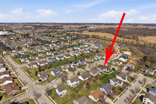 1418 Center STREET, Hartford, WI 53027