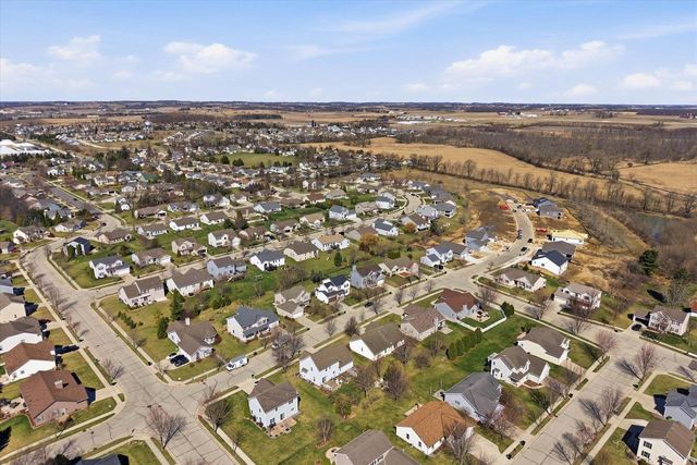 1418 Center STREET, Hartford, WI 53027