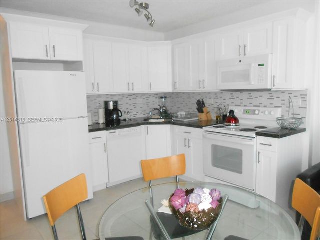 5401 Collins Ave 932, Miami Beach, FL 33140