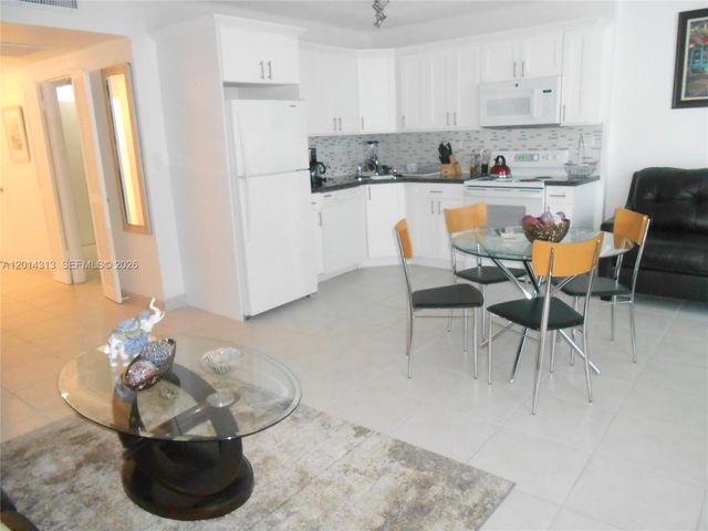 5401 Collins Ave 932, Miami Beach, FL 33140