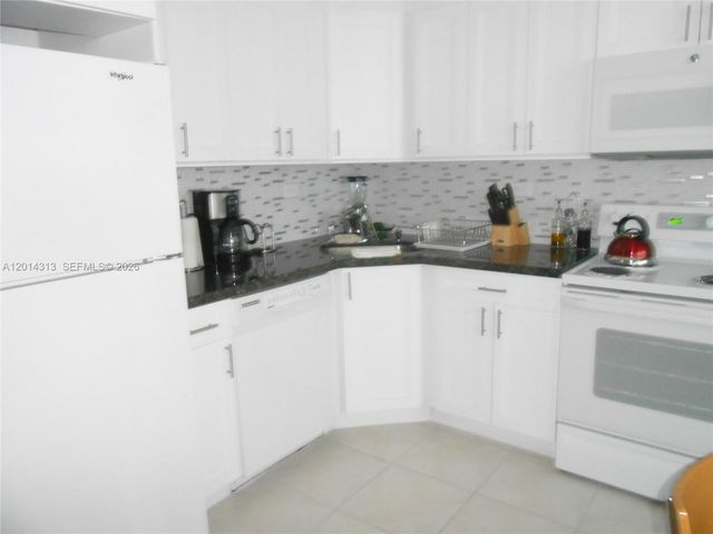 5401 Collins Ave 932, Miami Beach, FL 33140