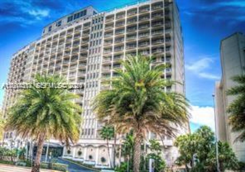 5401 Collins Ave 932, Miami Beach, FL 33140
