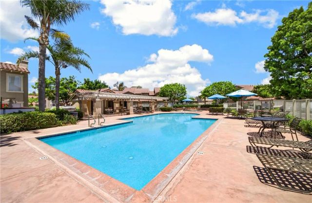 13410 Via Alicante, Tustin, CA 92782