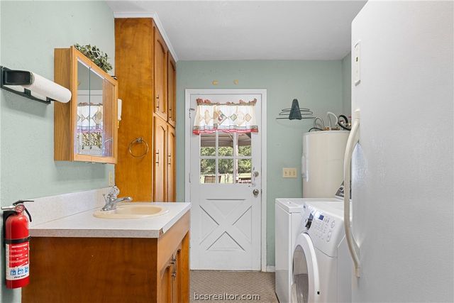 3248 County Road 324, Caldwell, TX 77836