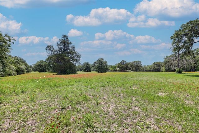 3248 County Road 324, Caldwell, TX 77836