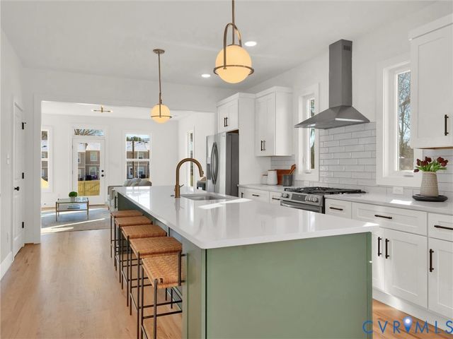 2224 Perry St, Richmond, VA 23225