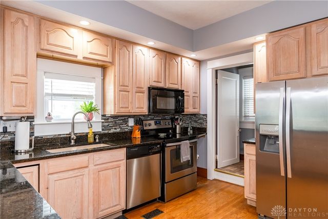 631 Greenlawn Avenue, Dayton, OH 45403