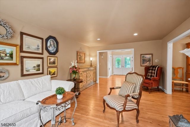 28 Underwood Road, Montville Twp., NJ 07045