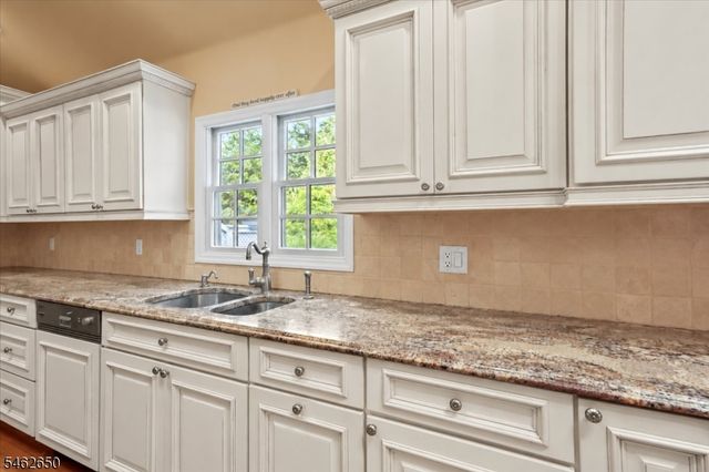 28 Underwood Road, Montville Twp., NJ 07045