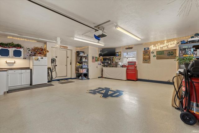 52290 Leland Avenue, South Bend, IN 46637