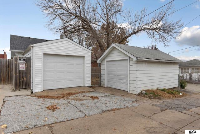 5122 S 37th Street, Omaha, NE 68107