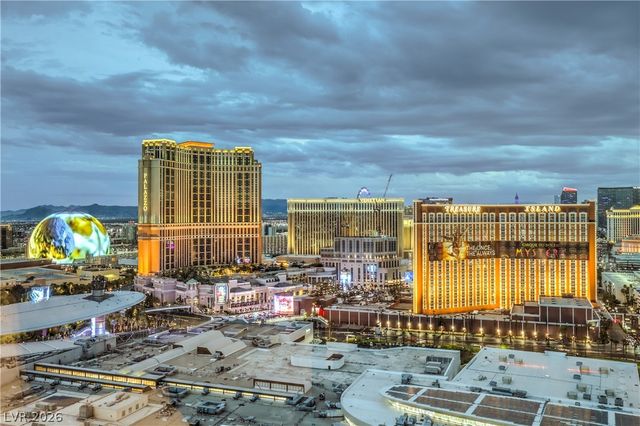 2000 Fashion Show Drive 3807, Las Vegas, NV 89109