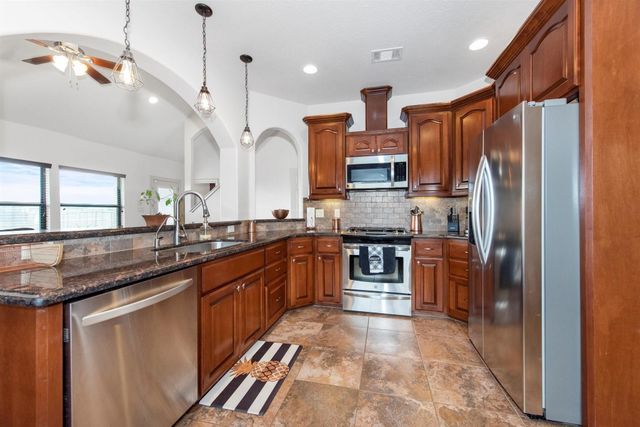 14074 Overstreet Drive, Willis, TX 77318