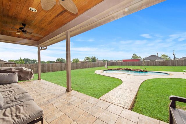 14074 Overstreet Drive, Willis, TX 77318