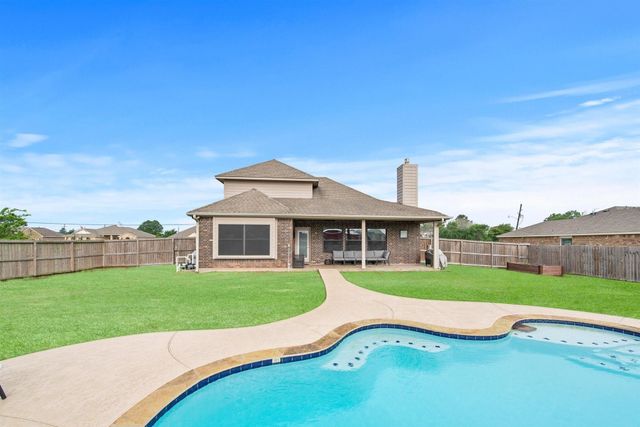 14074 Overstreet Drive, Willis, TX 77318