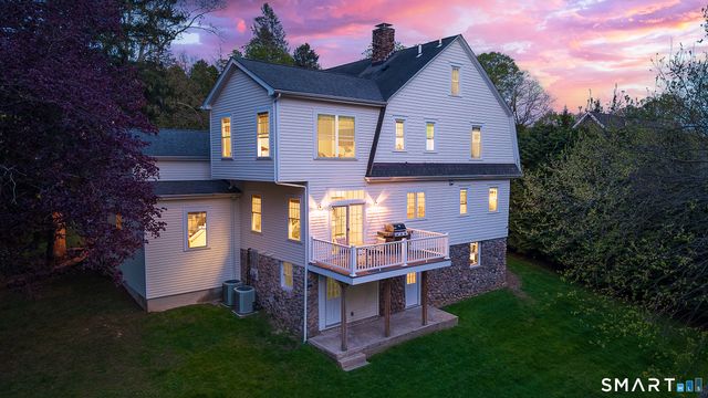 1376 Hope Street, Stamford, CT 06907