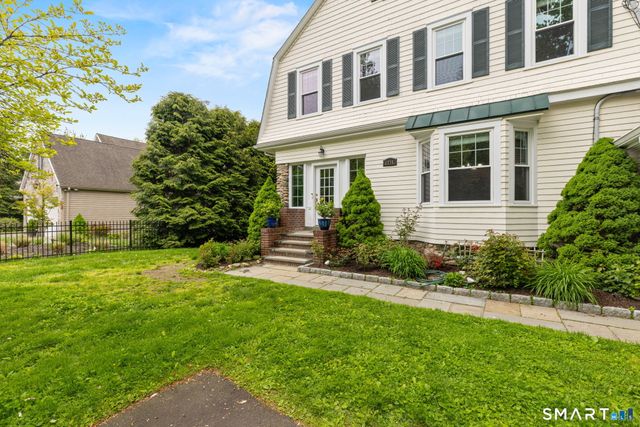 1376 Hope Street, Stamford, CT 06907