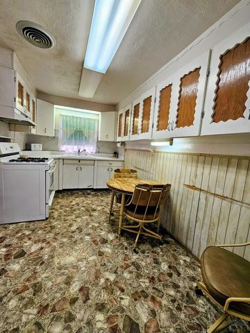 1003 E 14th St, Pueblo, CO 81001