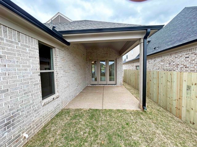 200 GREEN WILLOW DR, Oakland, TN 38060