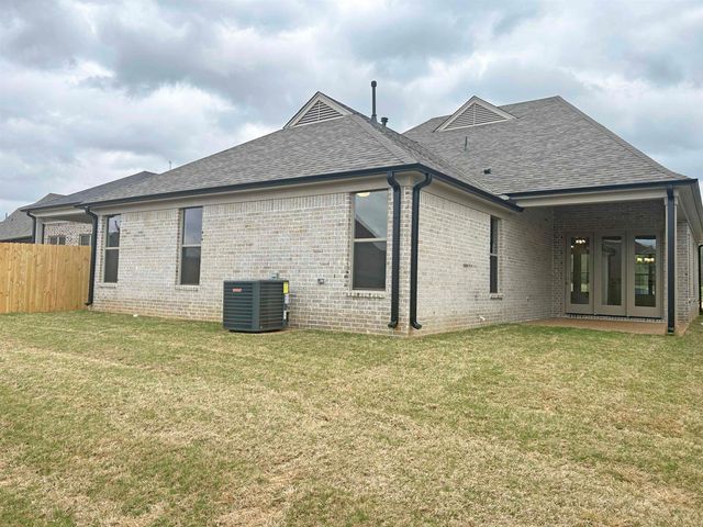 200 GREEN WILLOW DR, Oakland, TN 38060