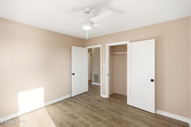 407 Oakcrest Rd, Knoxville, TN 37912